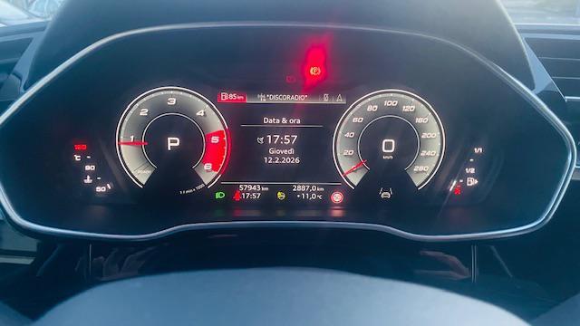 AUDI Q3 35 TDI S tronic Business Advanced