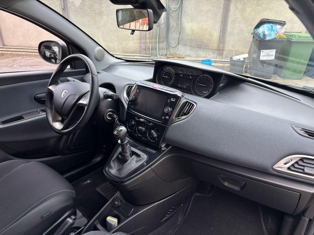 LANCIA Ypsilon 1.0 FireFly 5p.S&S Hybryd Gold