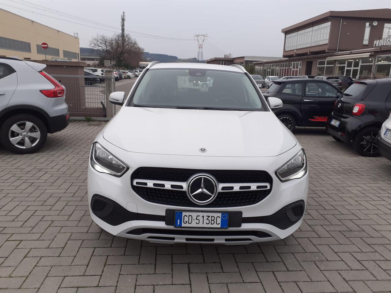 Mercedes-benz GLA 200D AUTO*2.0 DIESEL 150CV