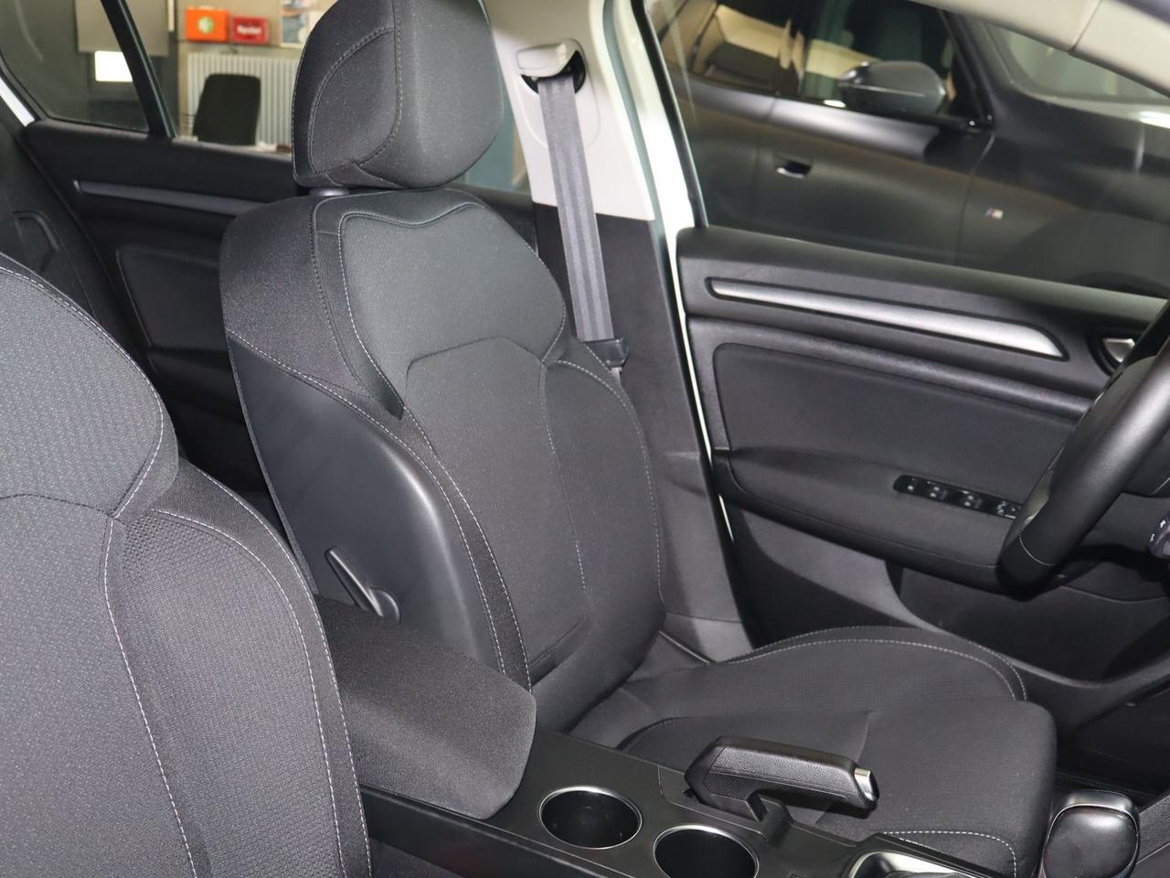 Renault Megane Business 1.5 Blue dCi 115 #11664