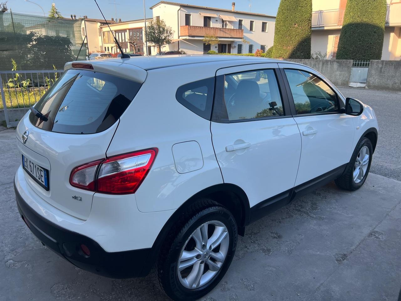 Nissan Qashqai 2.0 dCi 4WD AUTOMATICA 4x4 2012