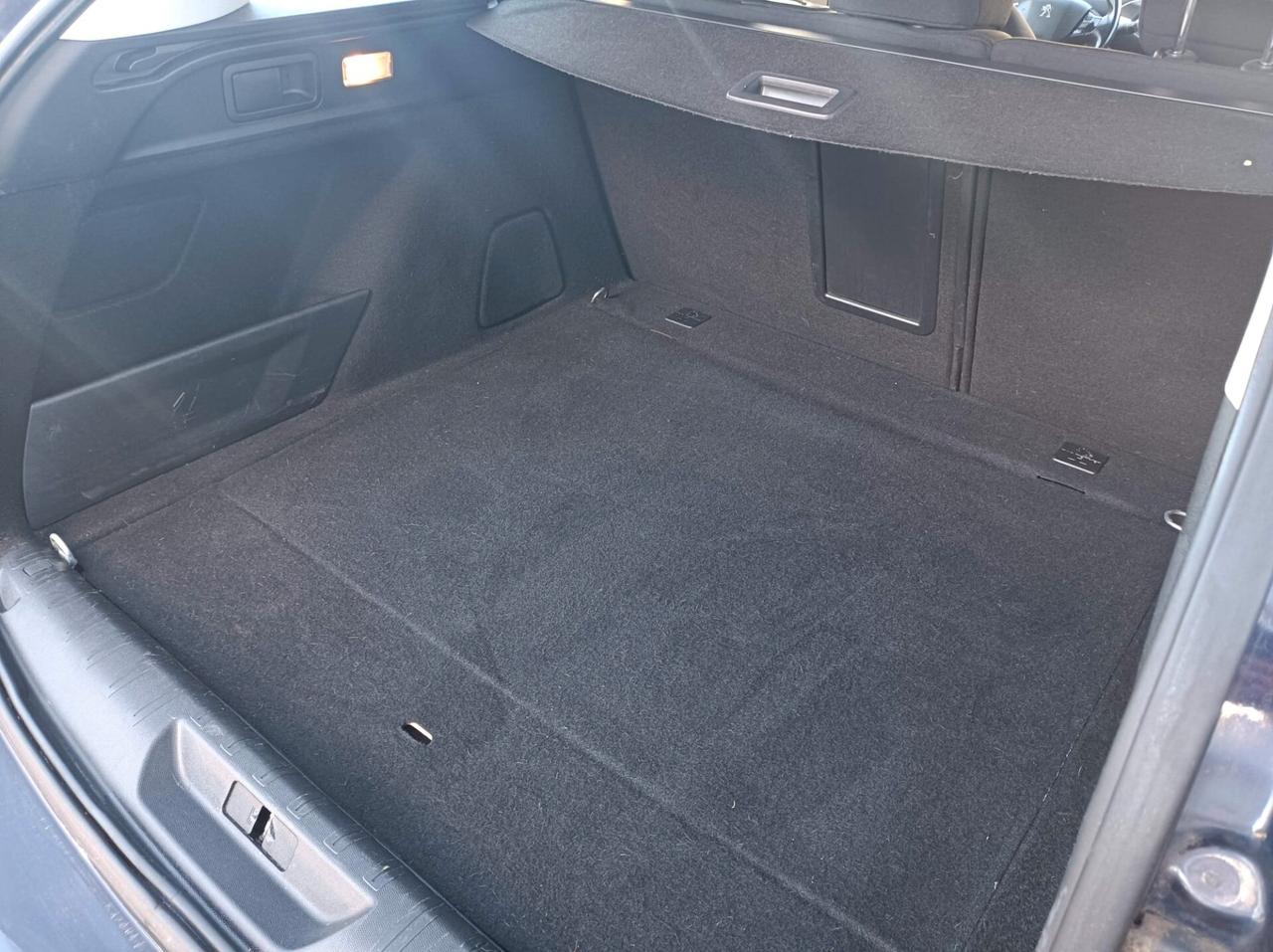 Peugeot 308 BlueHDi 130 S&S SW Active