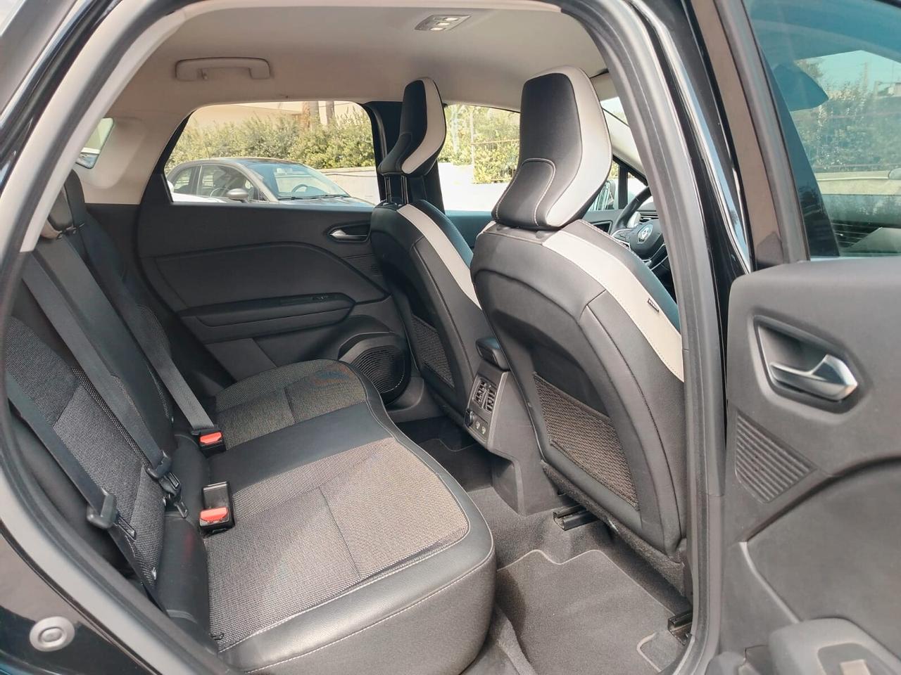 Renault Captur 1.5 Blue dCi 95 CV Intens