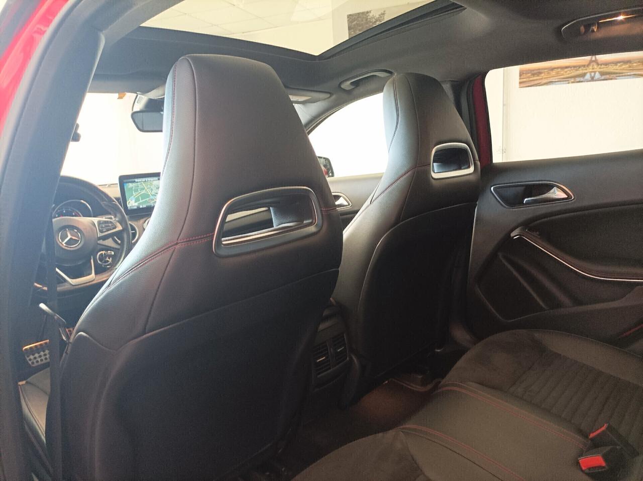 Mercedes GLA 180 AMG PREMIUM NEOPATENTATI