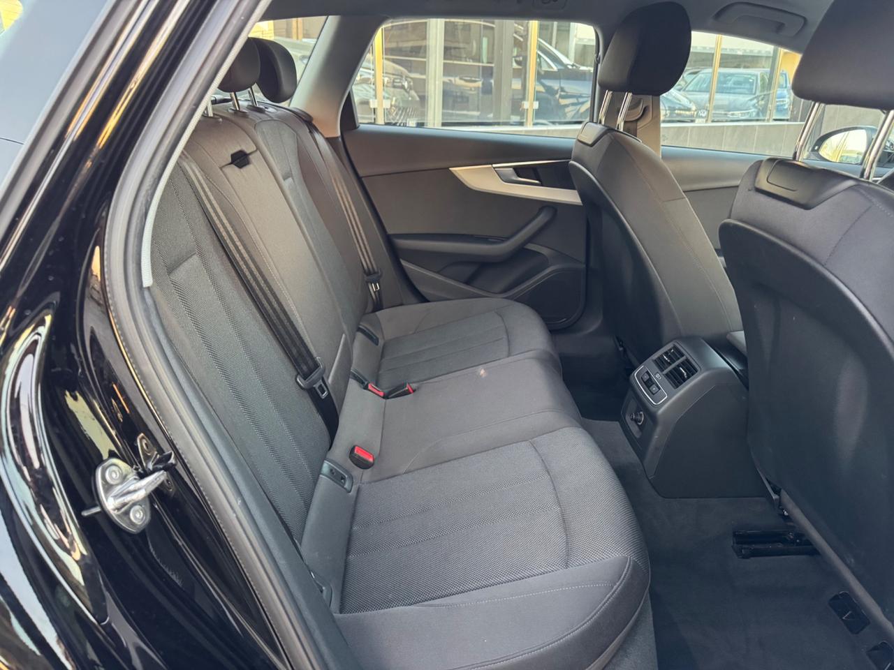 AUDI A4 AVANT 2.0 TDI 204 CV QUATTRO S-TRONIC FULL IVA