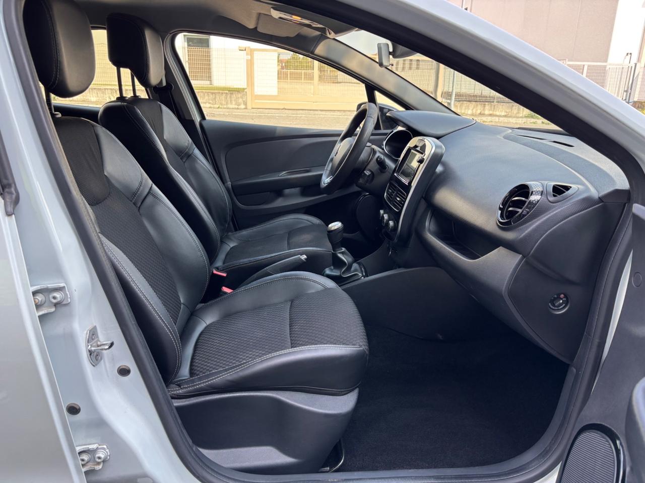 Renault Clio TCe 12V 90 CV GPL MOSCHINO, GARANZIA