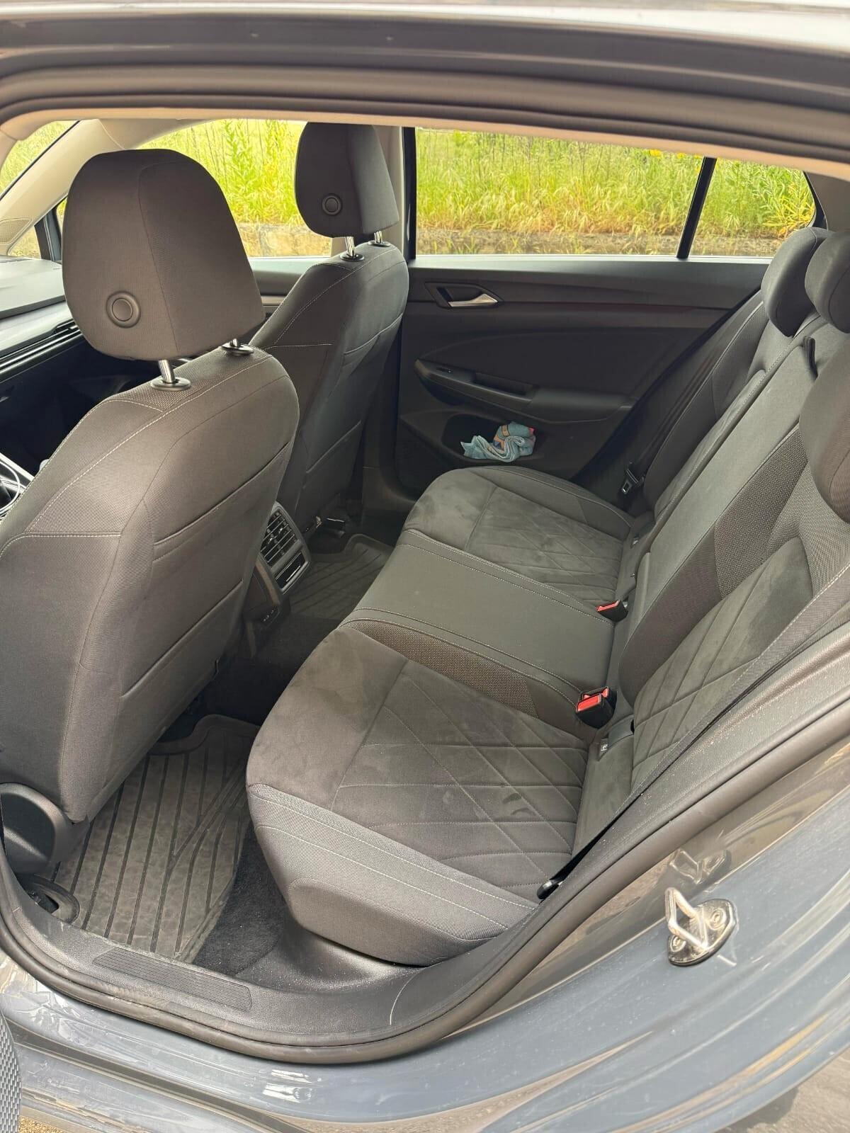 Volkswagen Golf 1.5 eTSI 130 CV EVO ACT DSG Life