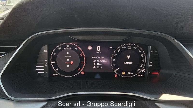 Skoda Octavia 2.0 TDI 150 CV DSG Wagon Executive con FARI MATRIX E CERCHI D 18