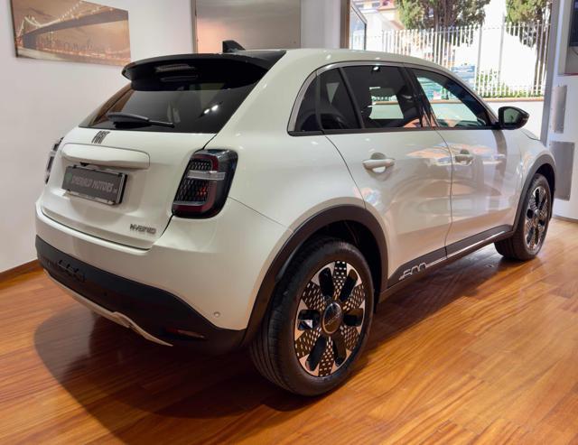 FIAT 600 Hybrid 110 CV DCT MHEV La Prima