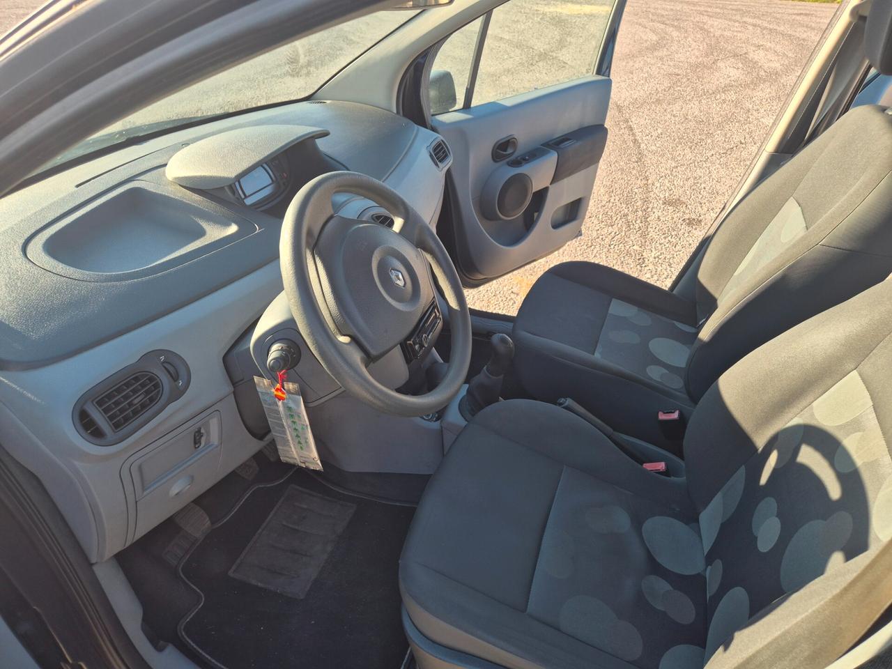 Renault Modus 1.2 16V Saint Tropez 75 CV OK NEOPATENTATI