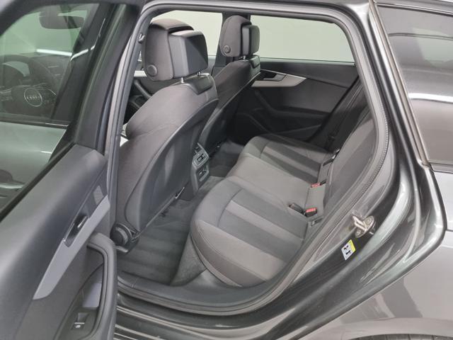 AUDI A4 Avant 45 TFSI quattro S tronic S LINE