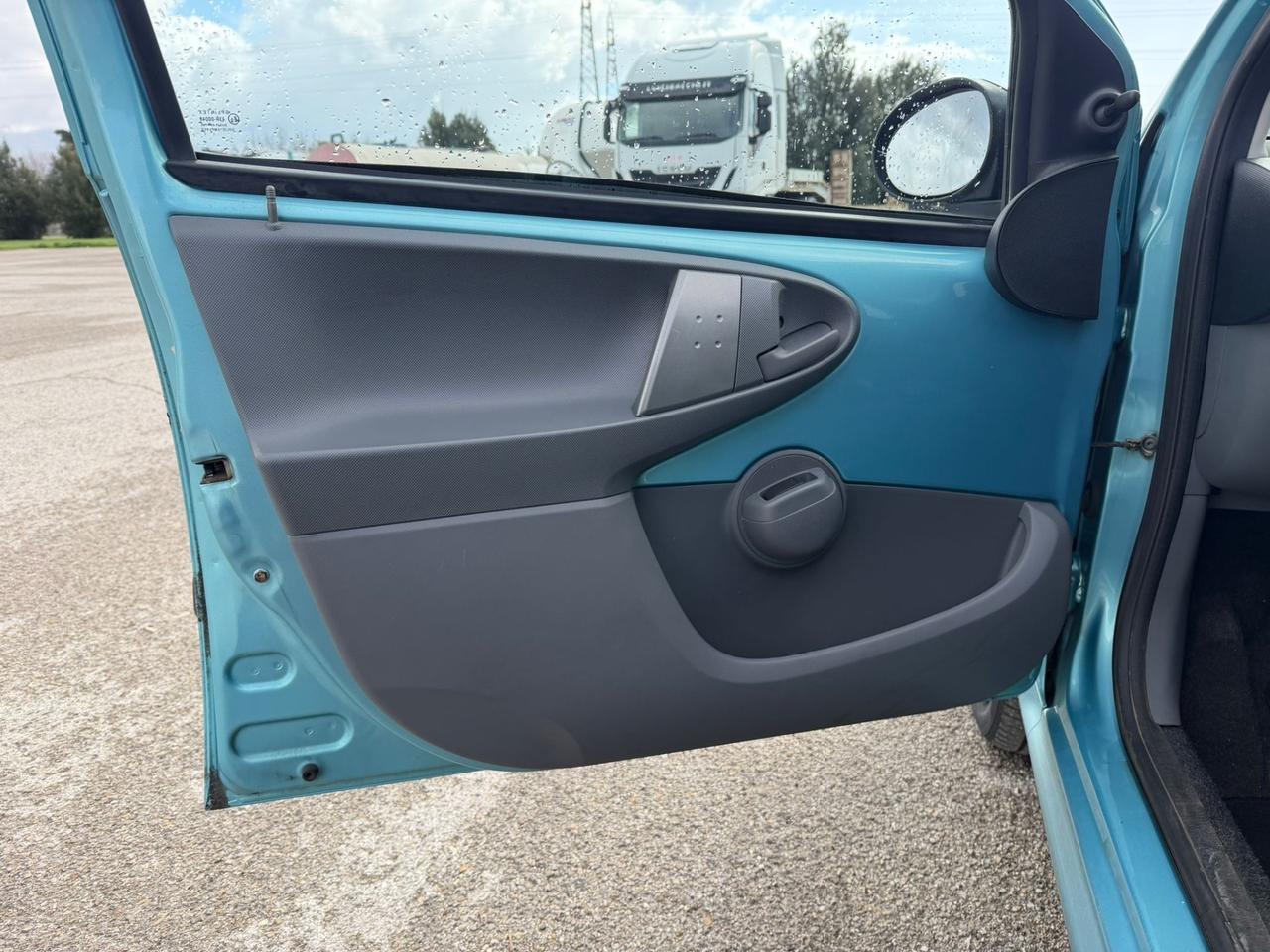 Peugeot 107 1.0 68CV 5p. Km 17.000