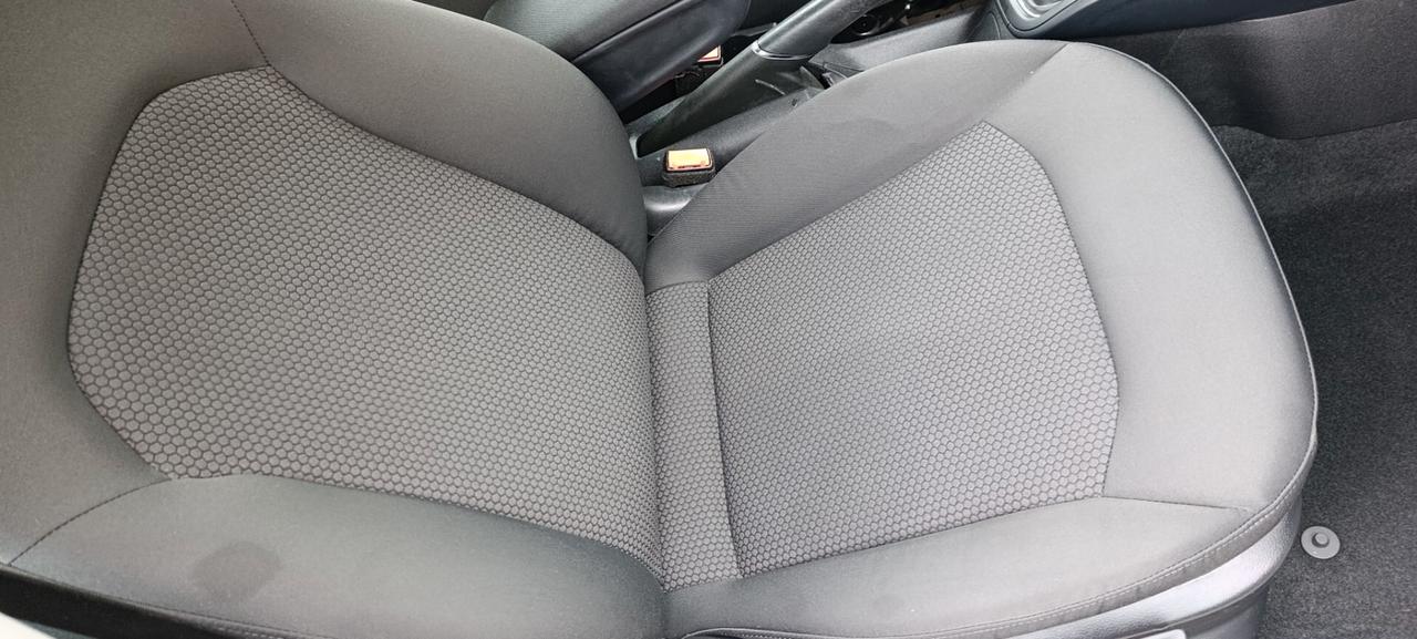 Audi A1 1.2 TFSI S line edition plus