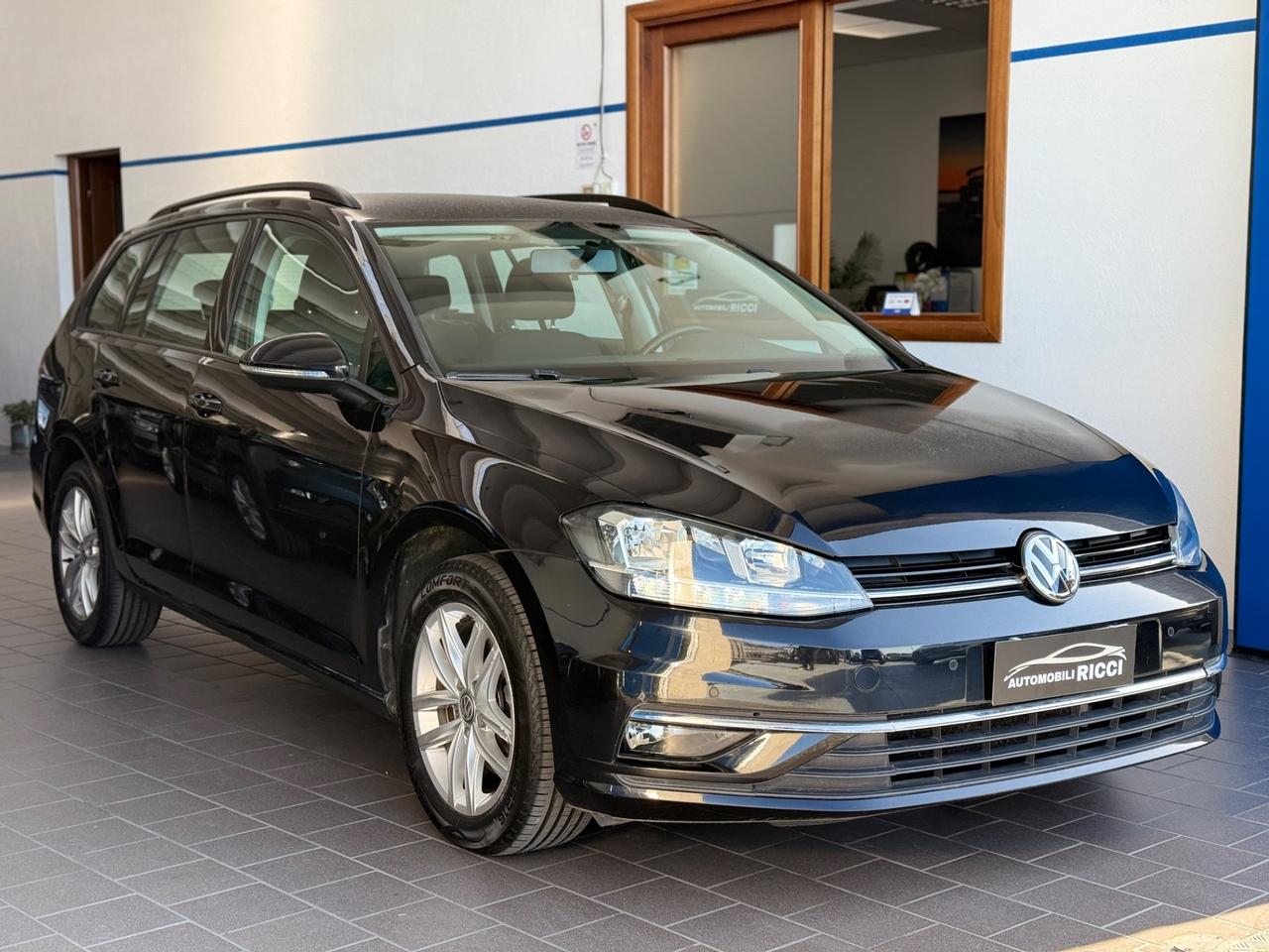 Volkswagen Golf Variant 1.6 TDI 115 CV Business BlueMotion Technology