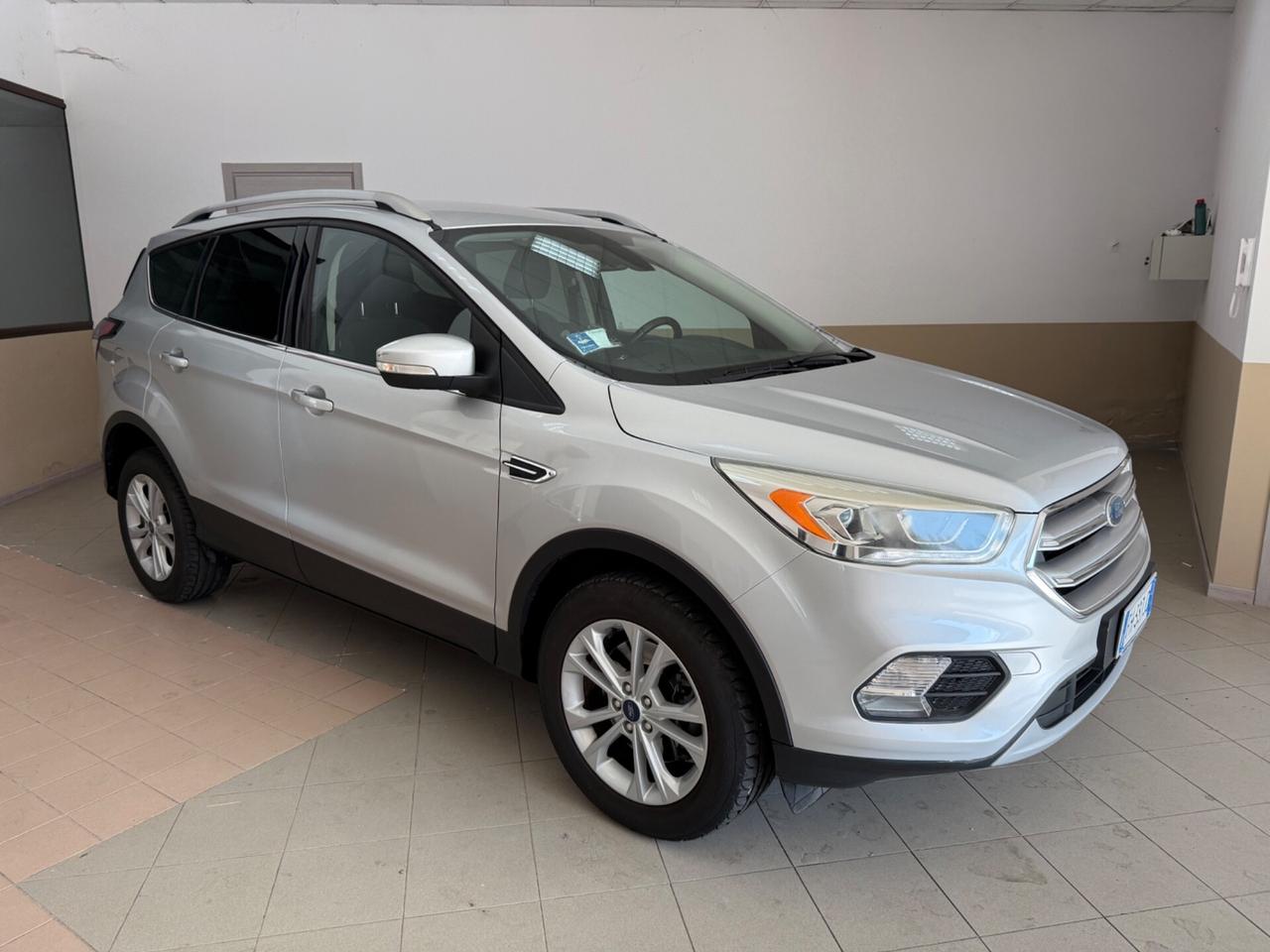 Ford Kuga 1.5 TDCI 120 CV S&S 2WD Titanium