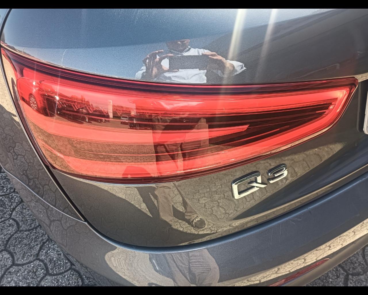 AUDI Q3 I 2011 - Q3 2.0 tdi Business quattro 140cv s-tronic