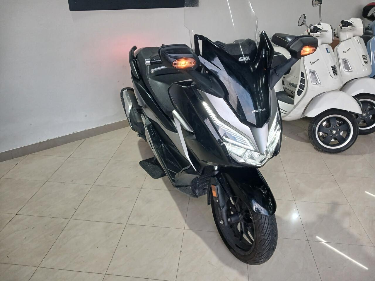 Honda Forza 300 GARANTITO 12 MESI