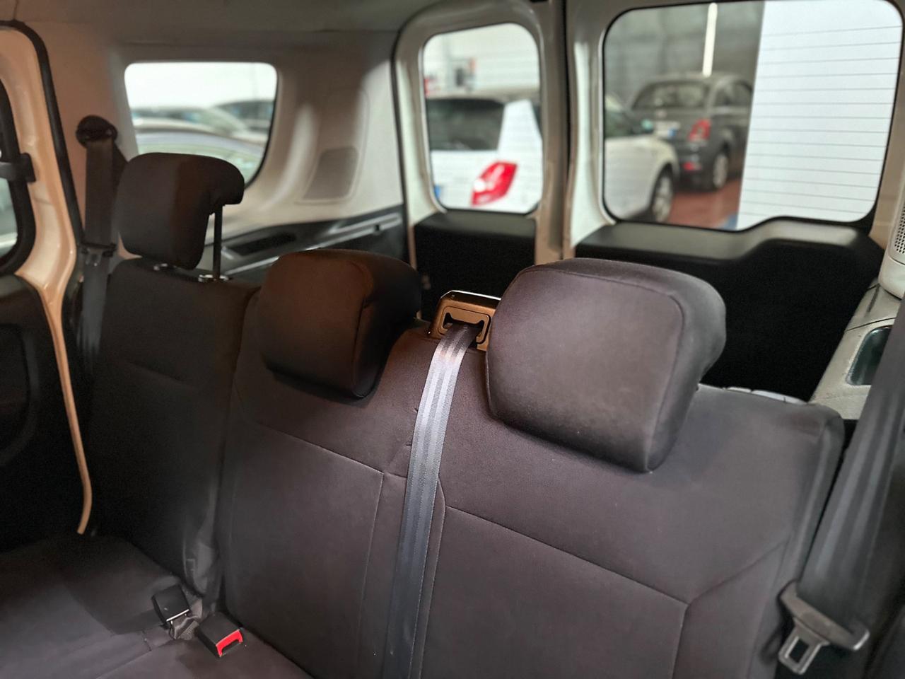 Splendido Fiat Doblo cargo 1.3 MJT/5posti/iva inclusa