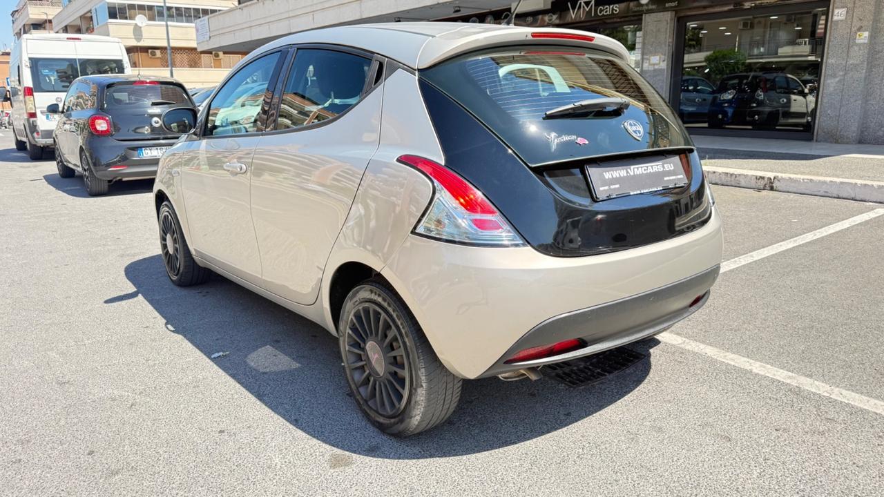 Lancia Ypsilon 1.2 69 CV 5 porte GPL Ecochic S Momodesign led pdc
