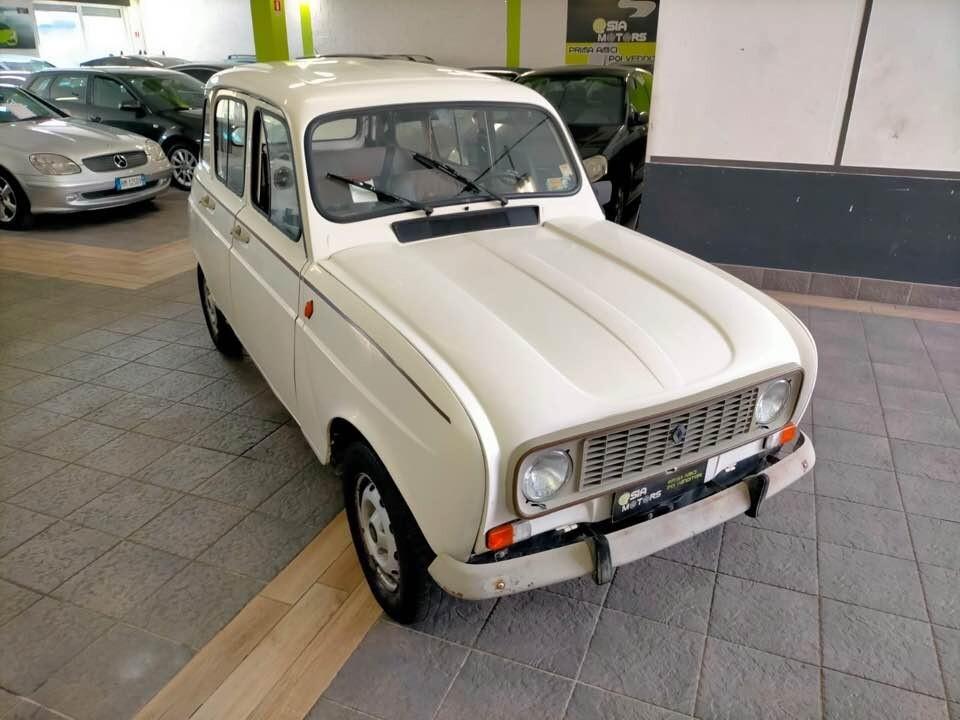 RENAULT R4 LIBRETTO E TARGA ORIGINALE