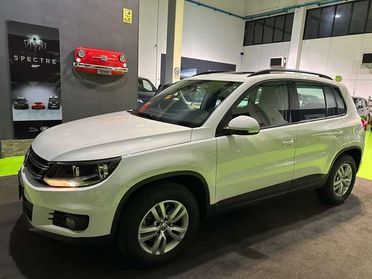 Volkswagen Tiguan 2.0 tdi 110cv TETTO PANORAMICO