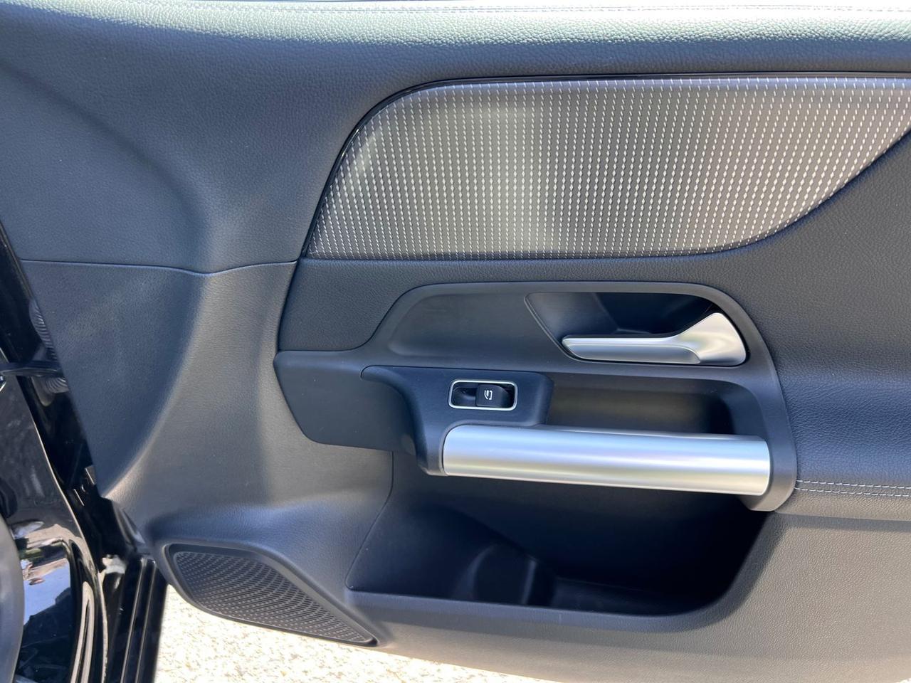 Mercedes-Benz B 180 Sport Plus B 180 D