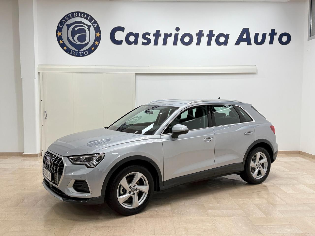 Audi Q3 35 2.0 tdi Business Advanced s-tronic