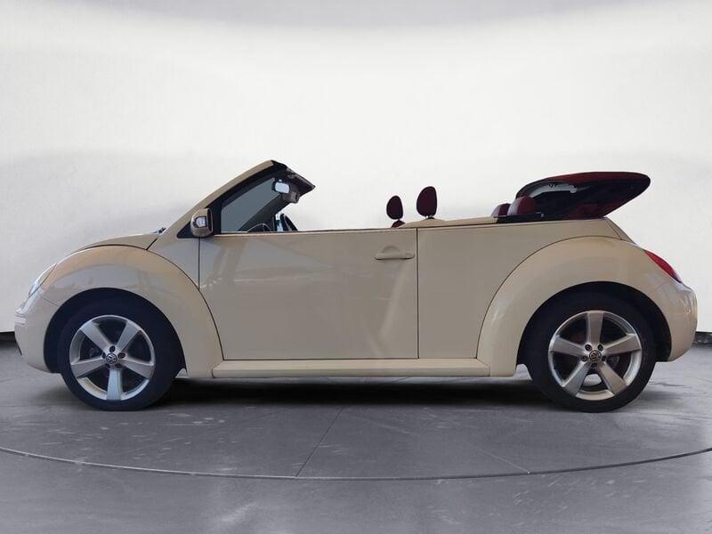 Volkswagen New Beetle New Beetle Cabrio 1.6 limited Red Edition