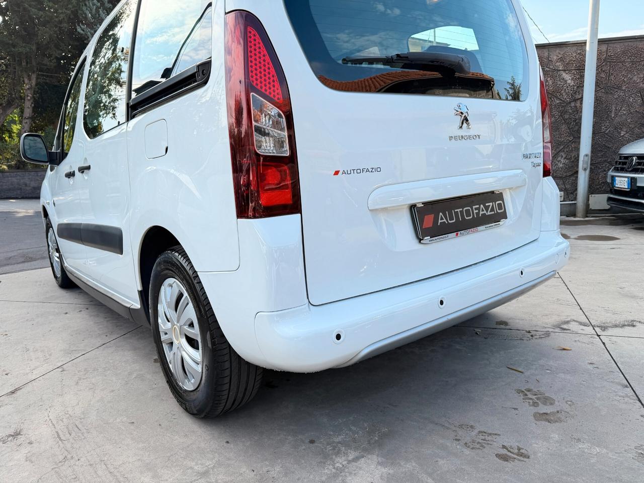 Peugeot Partner Tepee 1.6 HDi 92CV Outdoor