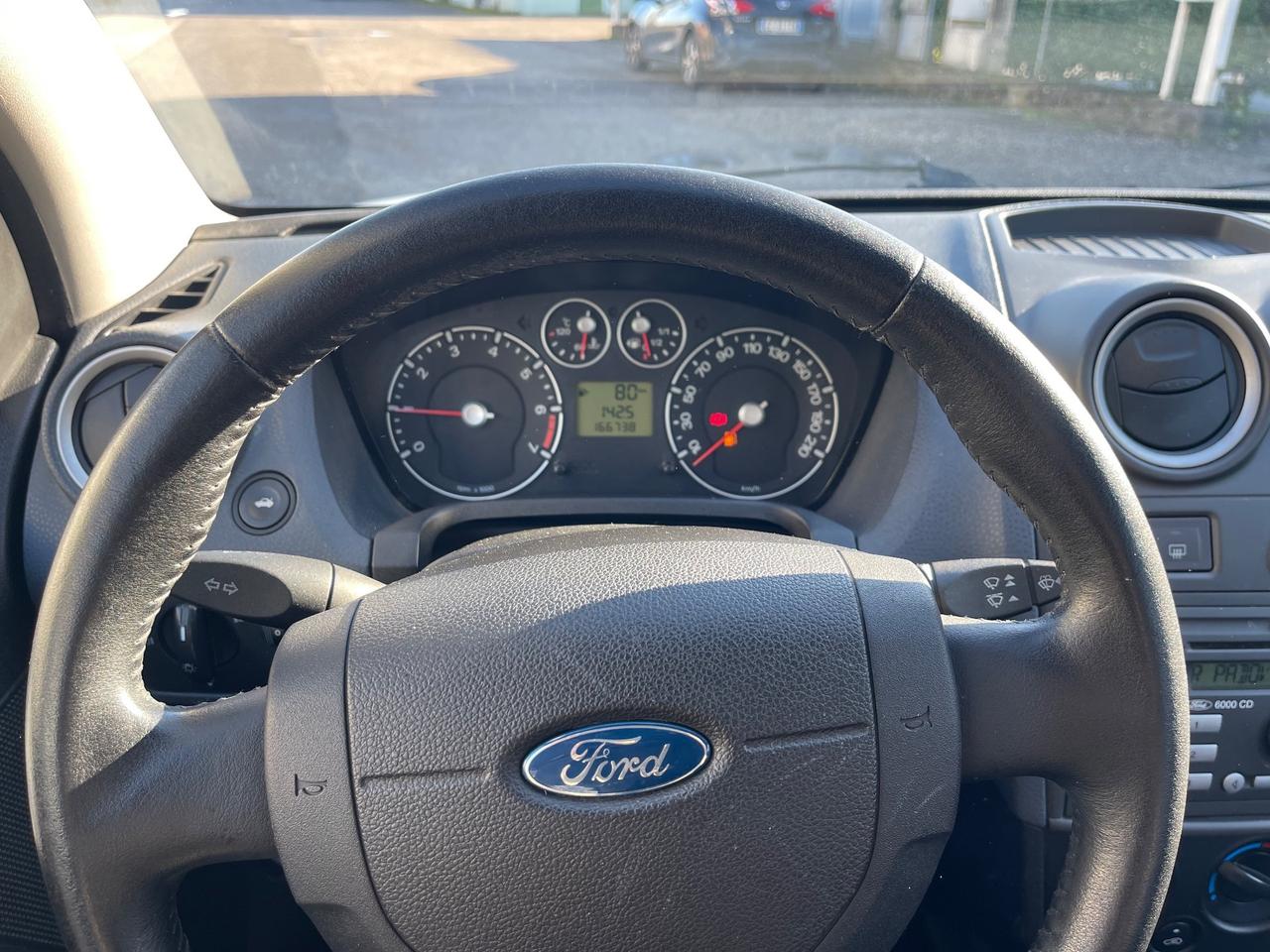 Ford Fiesta 1.2 Neopatentati