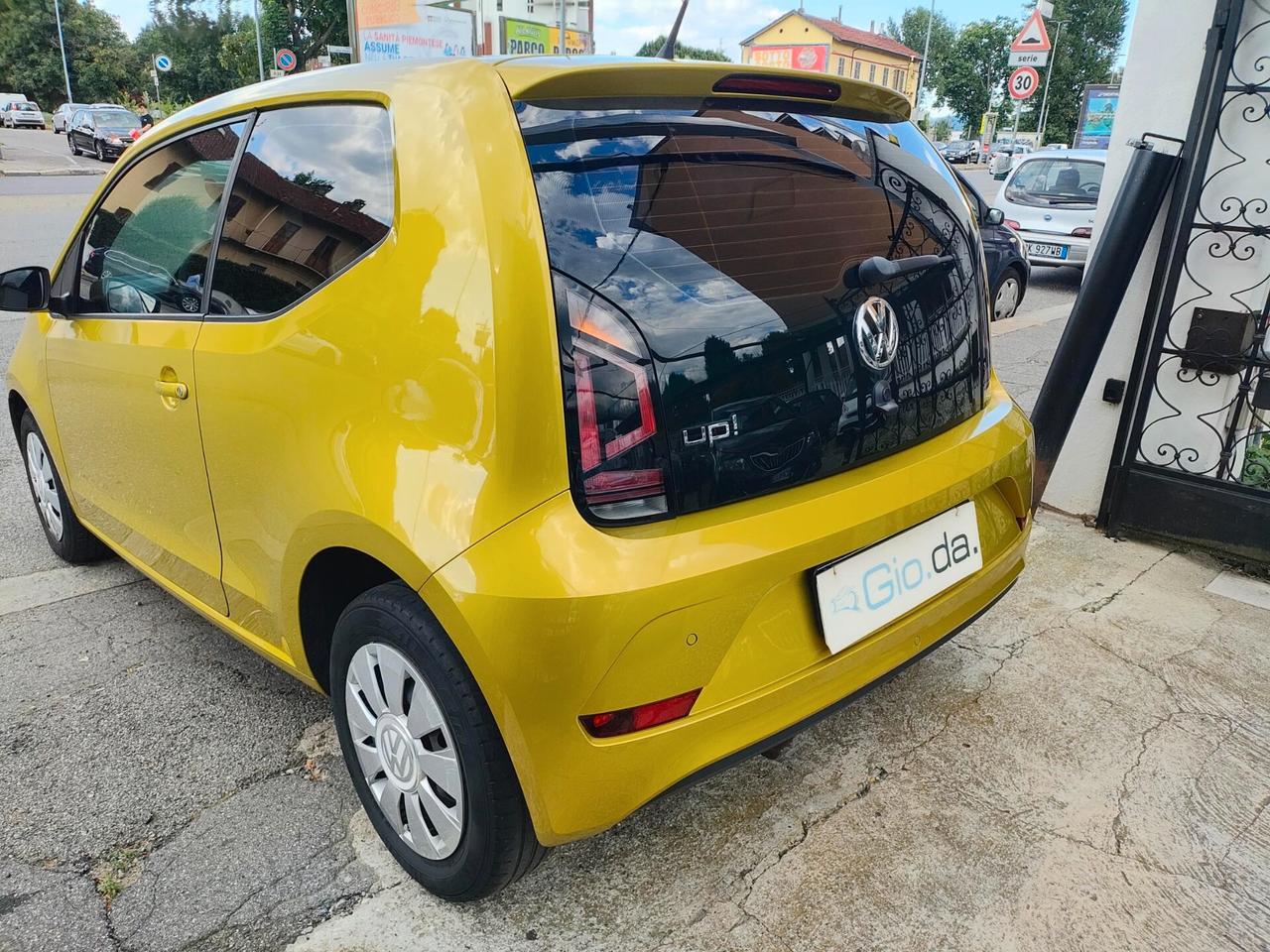 VOLKSWAGEN UP 1.0 60CV KM 96577-2017