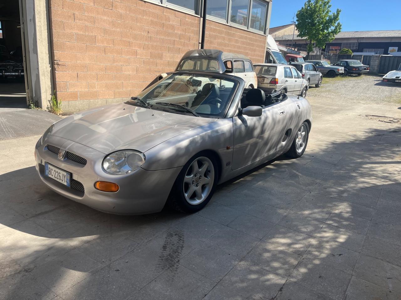 Mg MGF 1.8 spider DA SISTEMARE