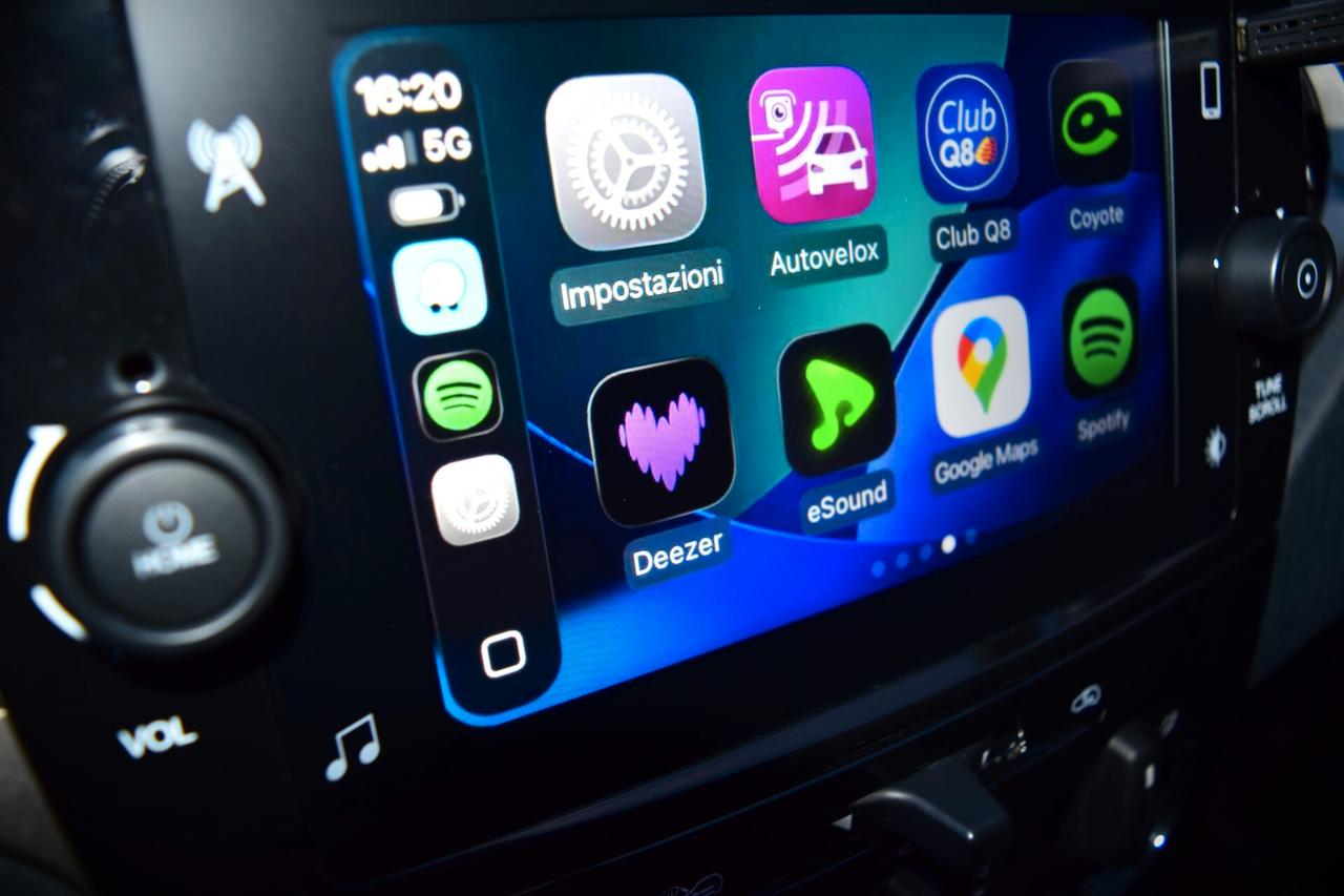 Lancia Ypsilon 1.0 Firefly Hybrid 70 cv Gold