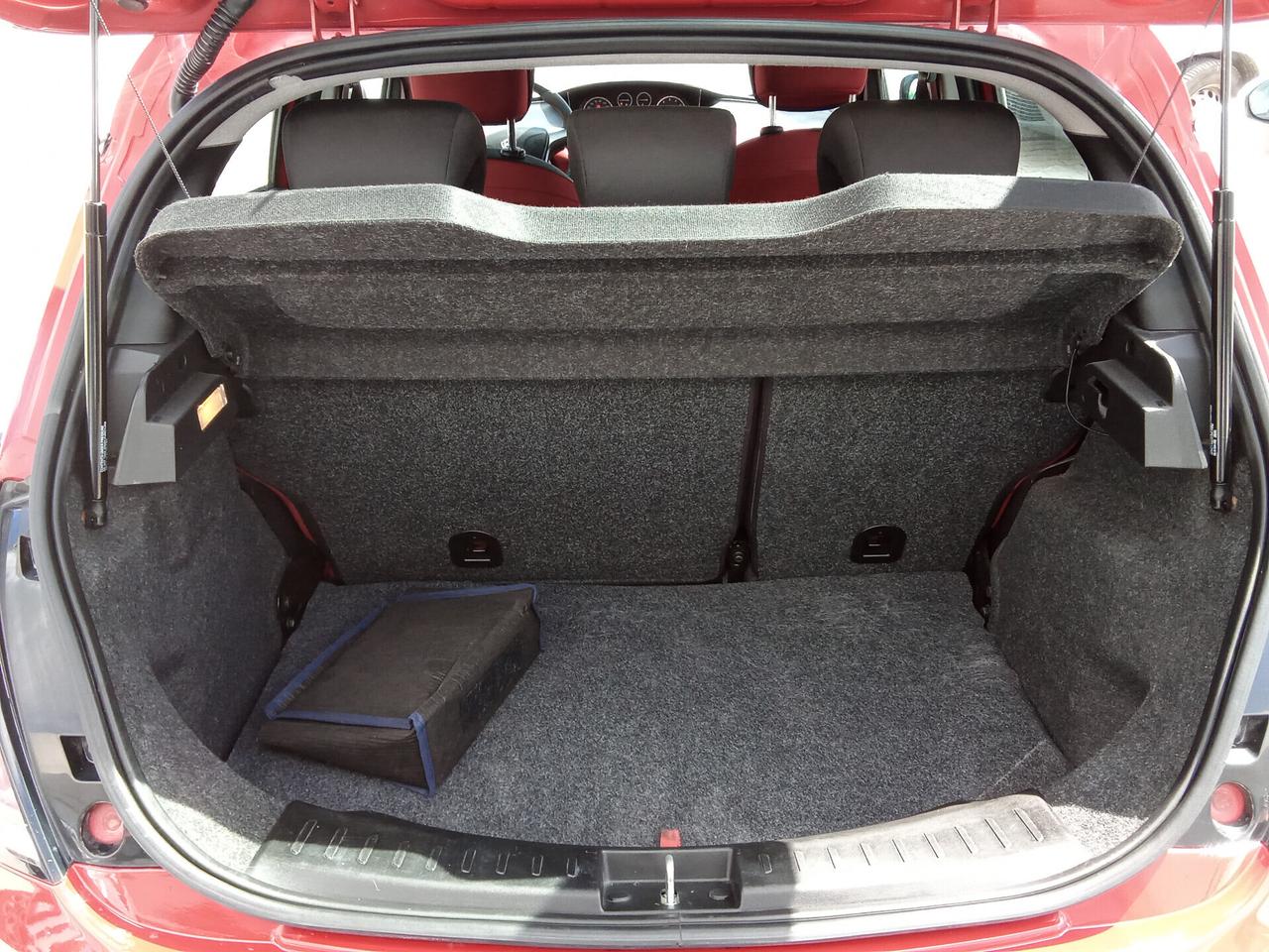 Lancia Ypsilon 1.2 69 CV GPL Ecochic Silver