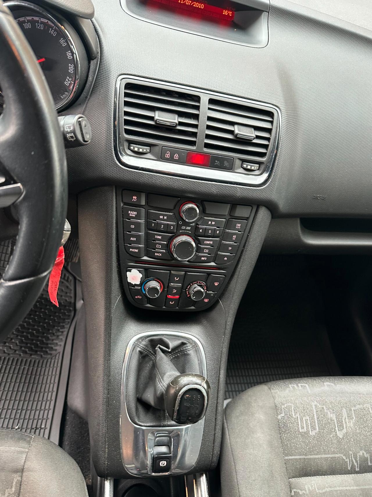 Opel Meriva 1.7 CDTI 110CV (12 RATE)