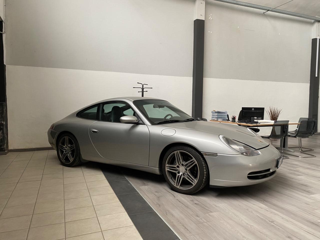 Porsche 911 Carrera cat Coupé