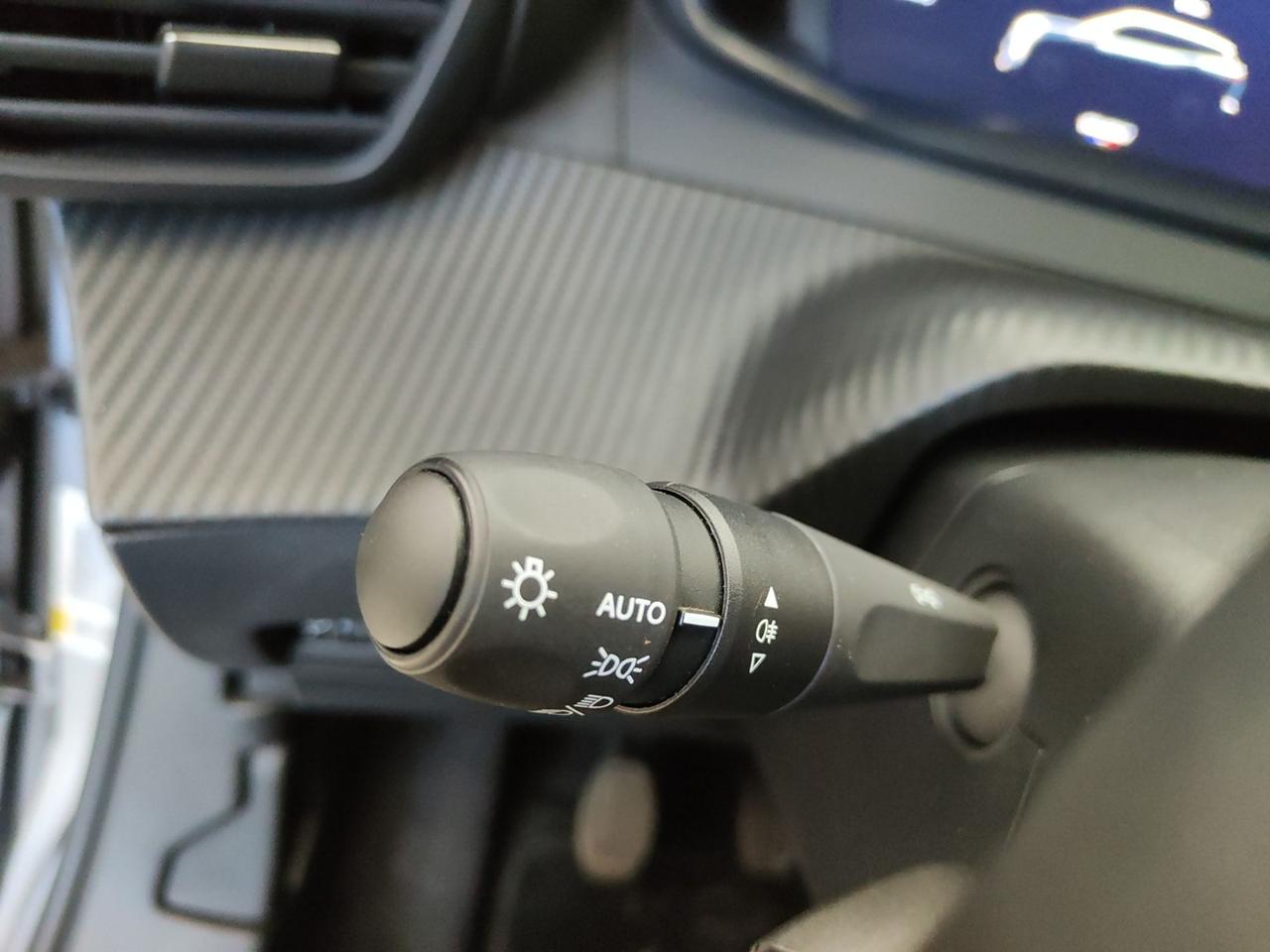 PEUGEOT 2008 II 2023 1.2 PURETECH 100CV ALLURE