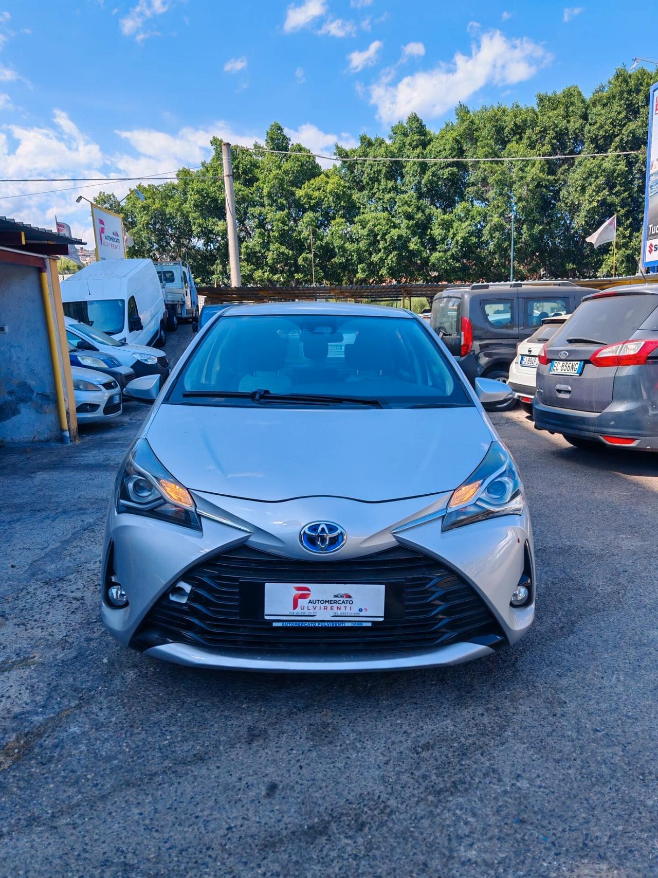 Toyota Yaris 1.5 Hybrid 5 porte Business