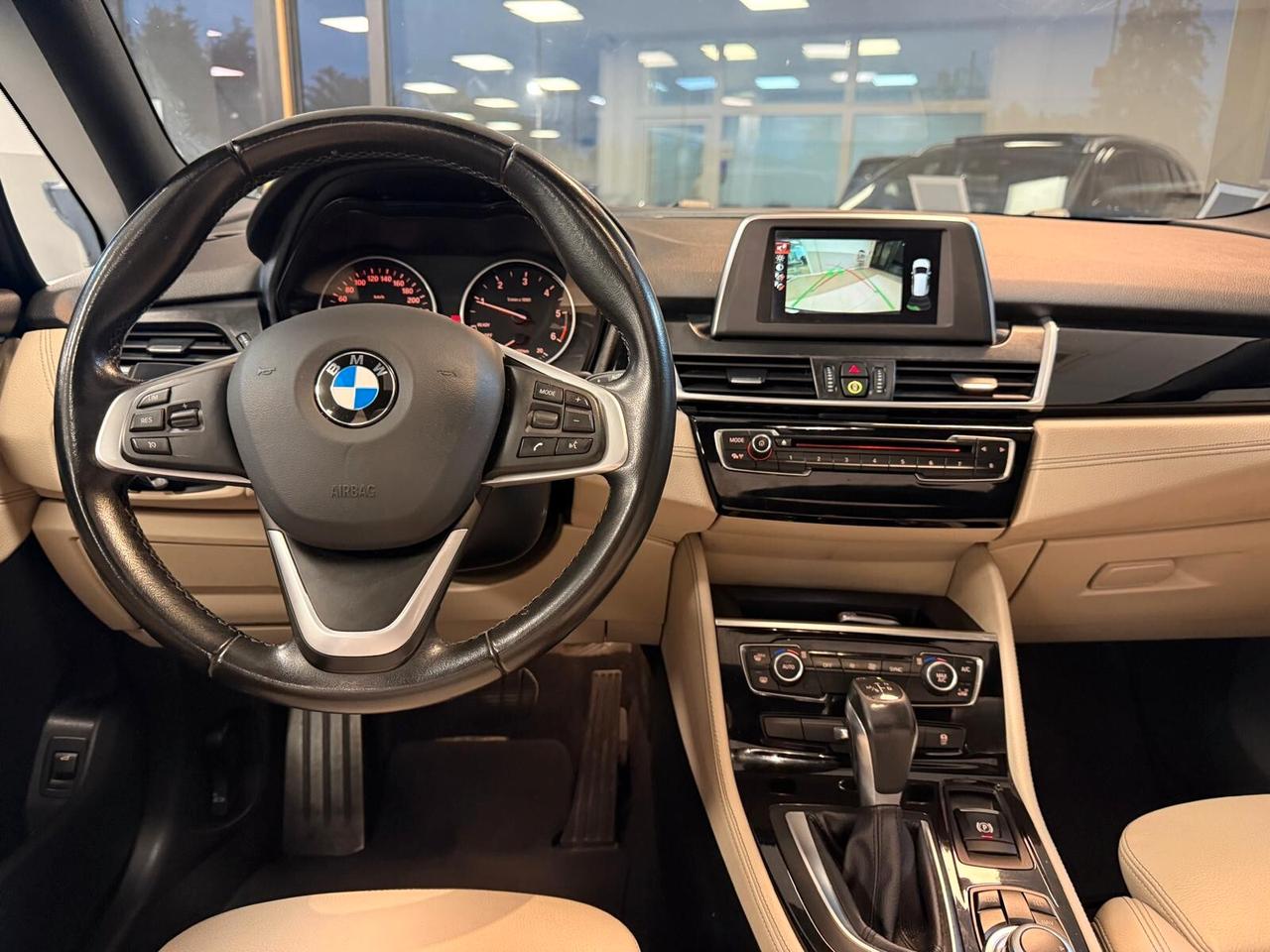 Bmw 2er Active Tourer 218d Luxury