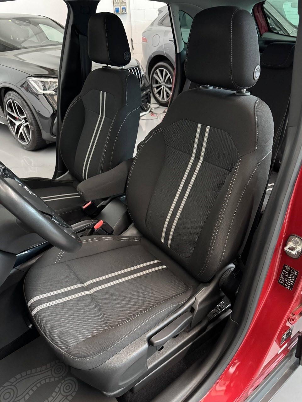 Opel Crossland 1.2cc 110cv Clima+Carplay OK Neopatentati