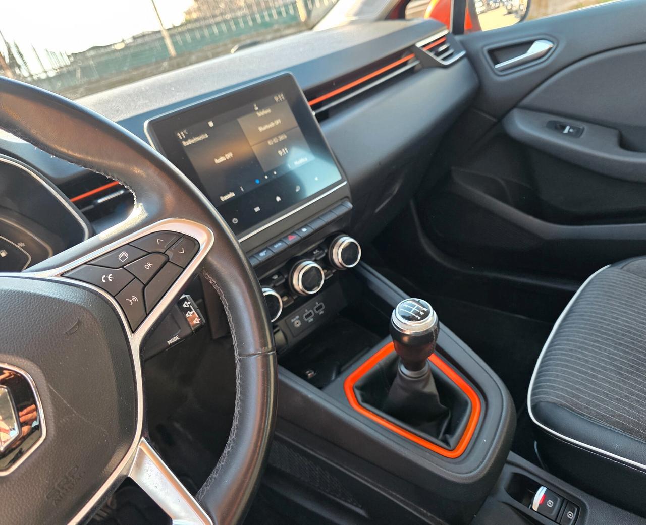 Renault Clio TCe 100 CV 5 porte Intens