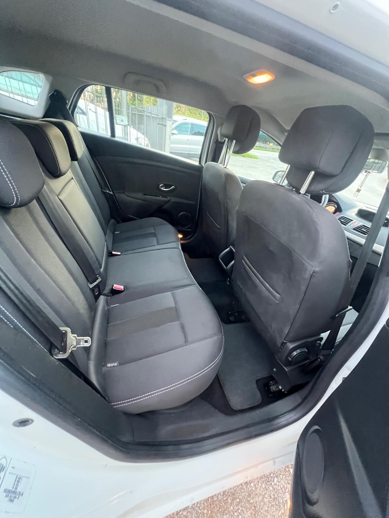 Renault Megane Mégane 1.9 dCi 130CV SporTour Dynamique