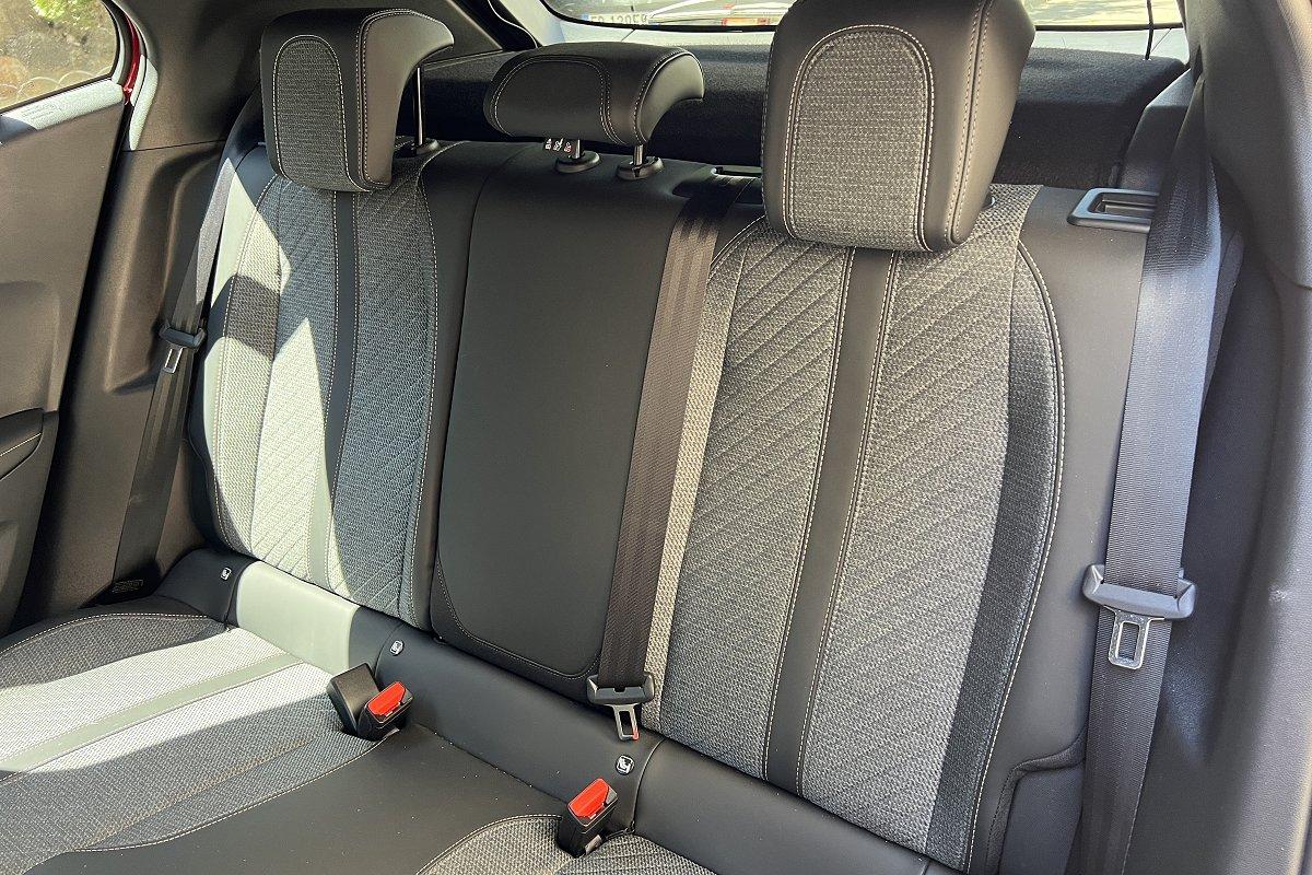 PEUGEOT 2008 PureTech 100 S&S Allure