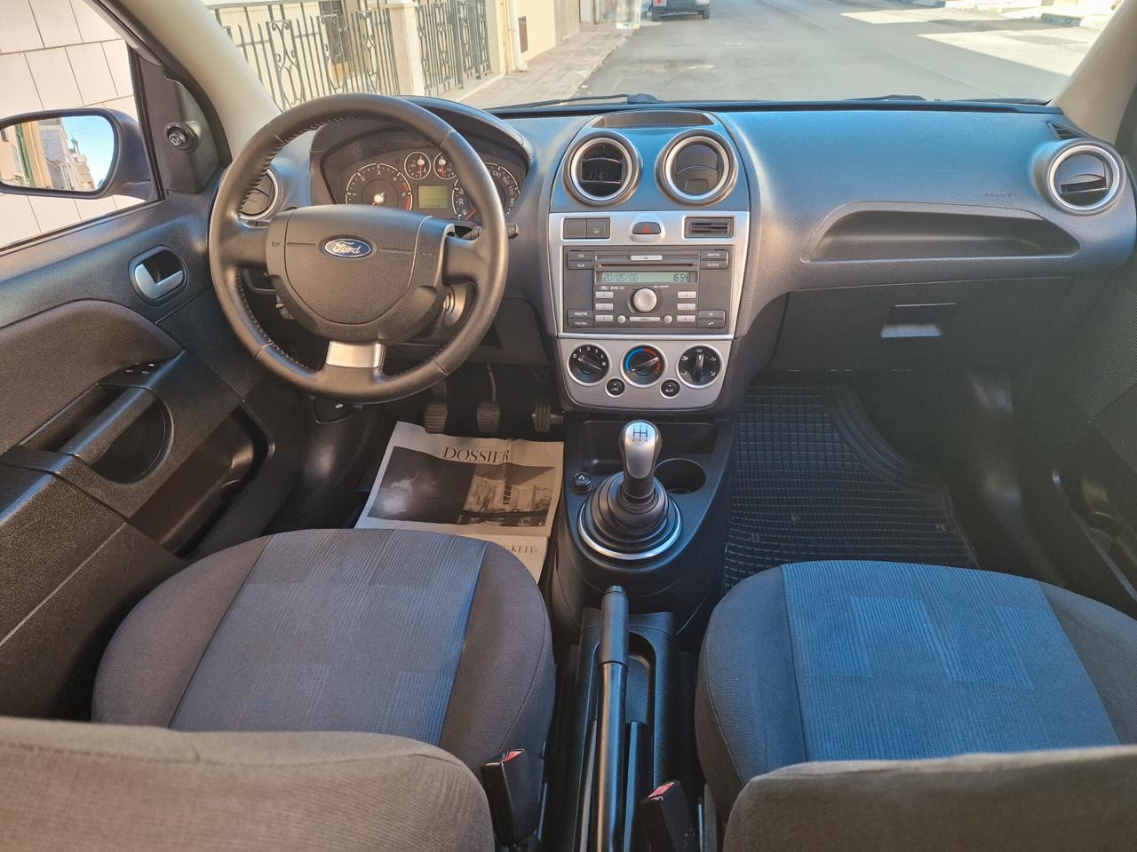 Ford Fiesta 1.4 GASOLIO (GANCIO TRAINO)