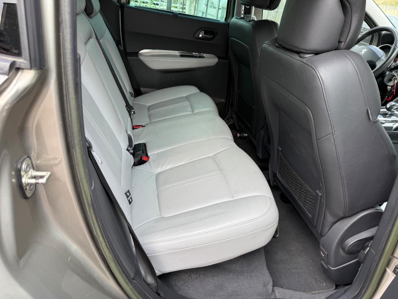 Peugeot 3008 HYbrid4