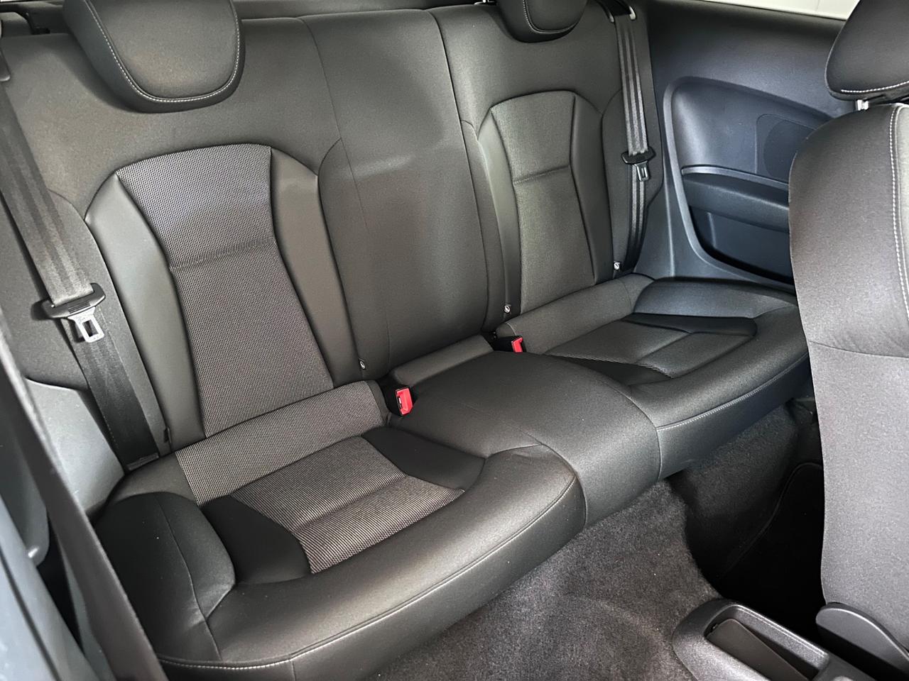 Audi A1 1.6 TDI Ambition ok neopatentati