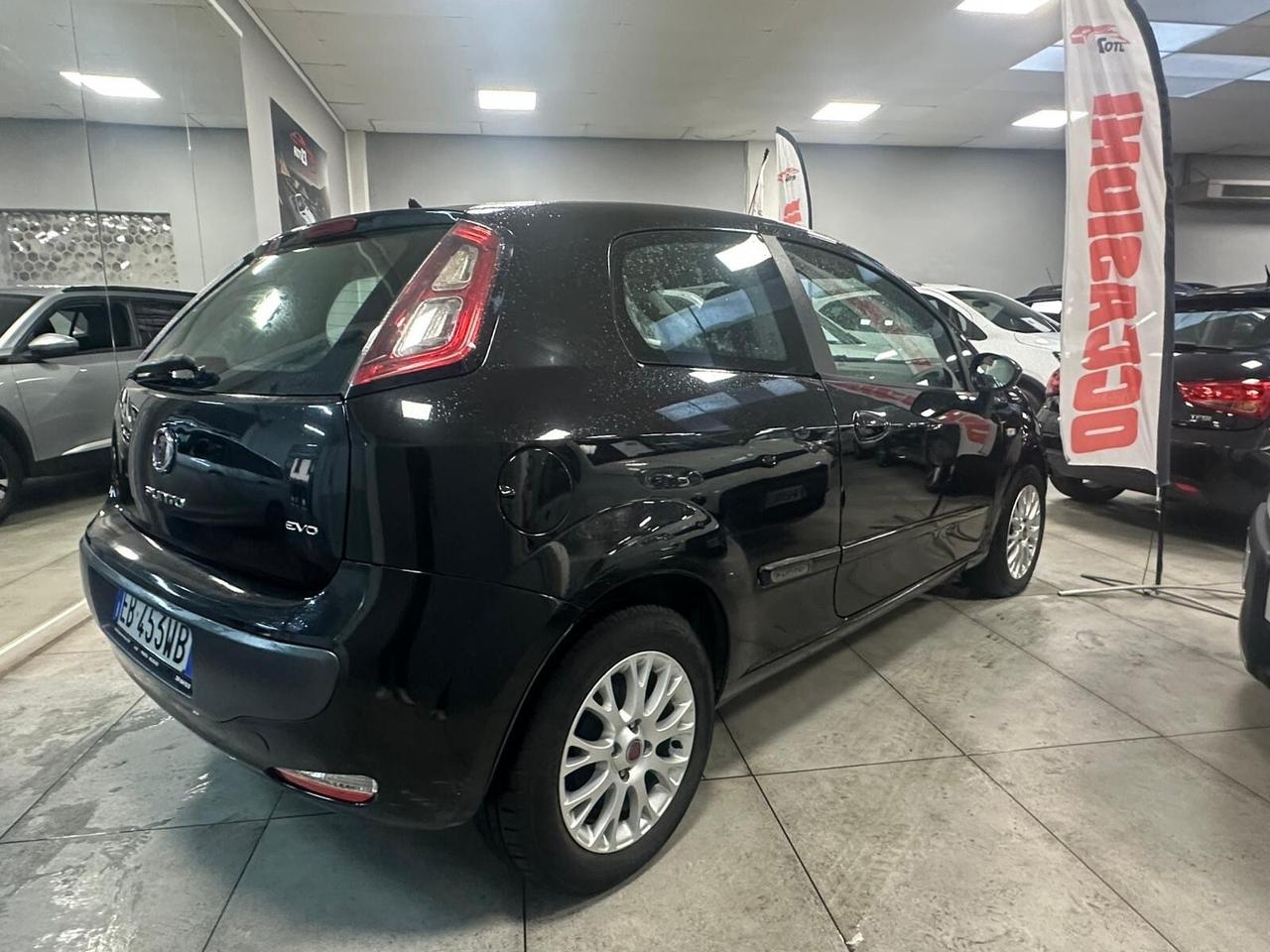 Fiat Punto Evo 1.4 3 porte Dynamic GPL 78CV Ok Neopatentati