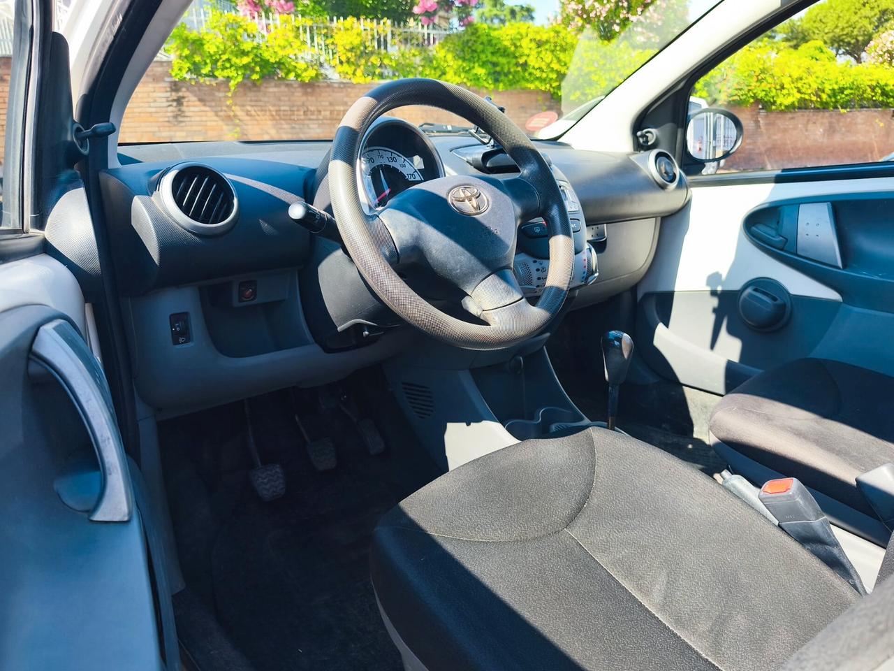 Toyota Aygo 1.0 12V VVT-i 3 porte Now Connect