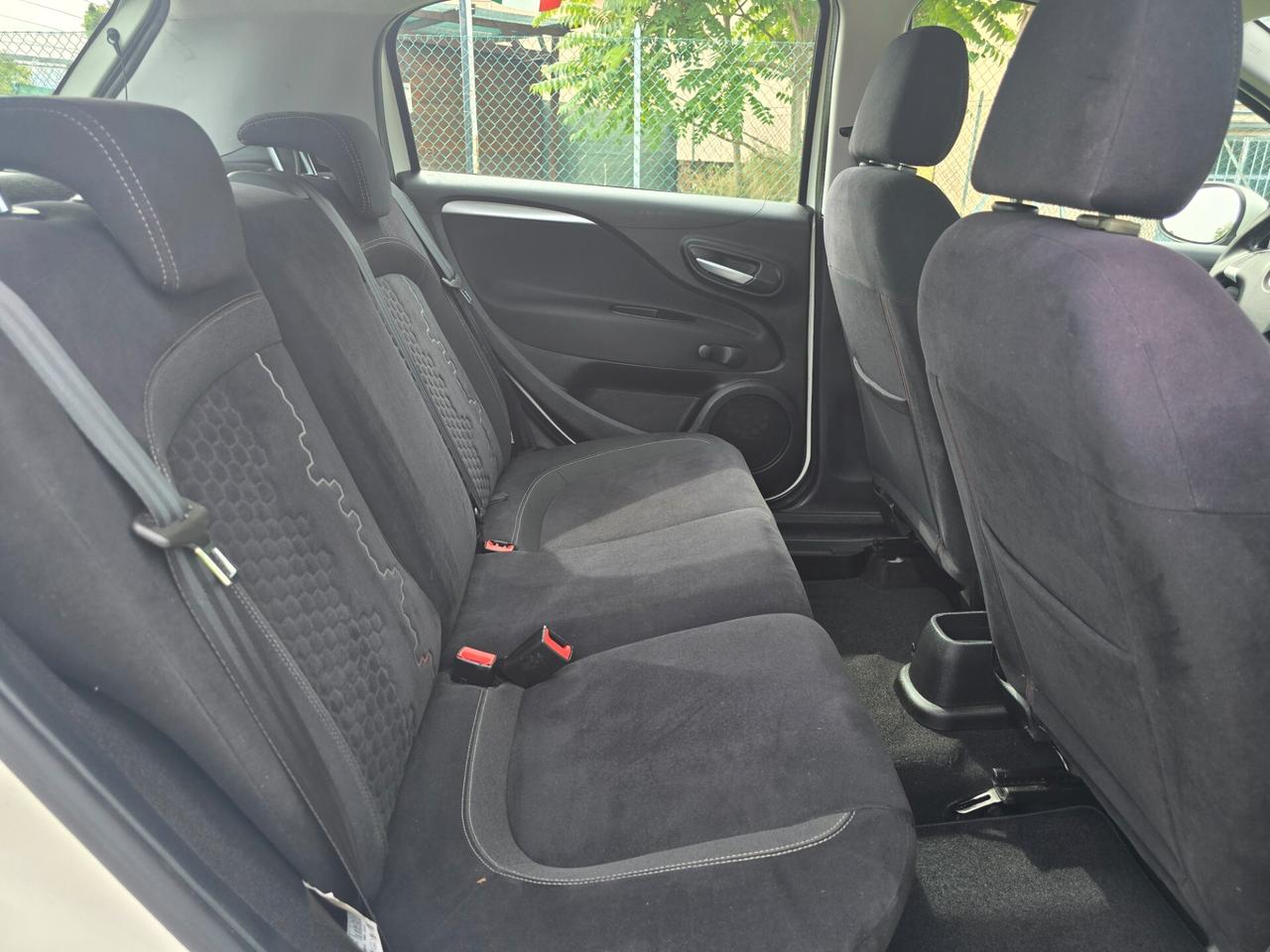 Fiat Punto 1.4 Natural Powver- Con GARANZIA - NEOPATENTATI