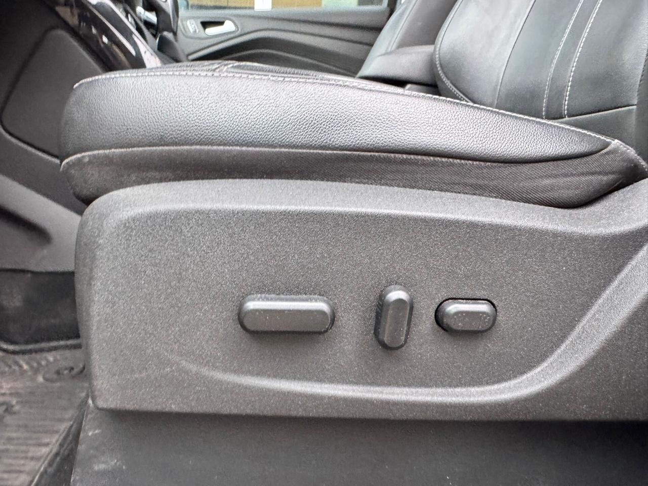 Ford Kuga 2.0 TDCI 163 CV 4WD Powershift Titanium